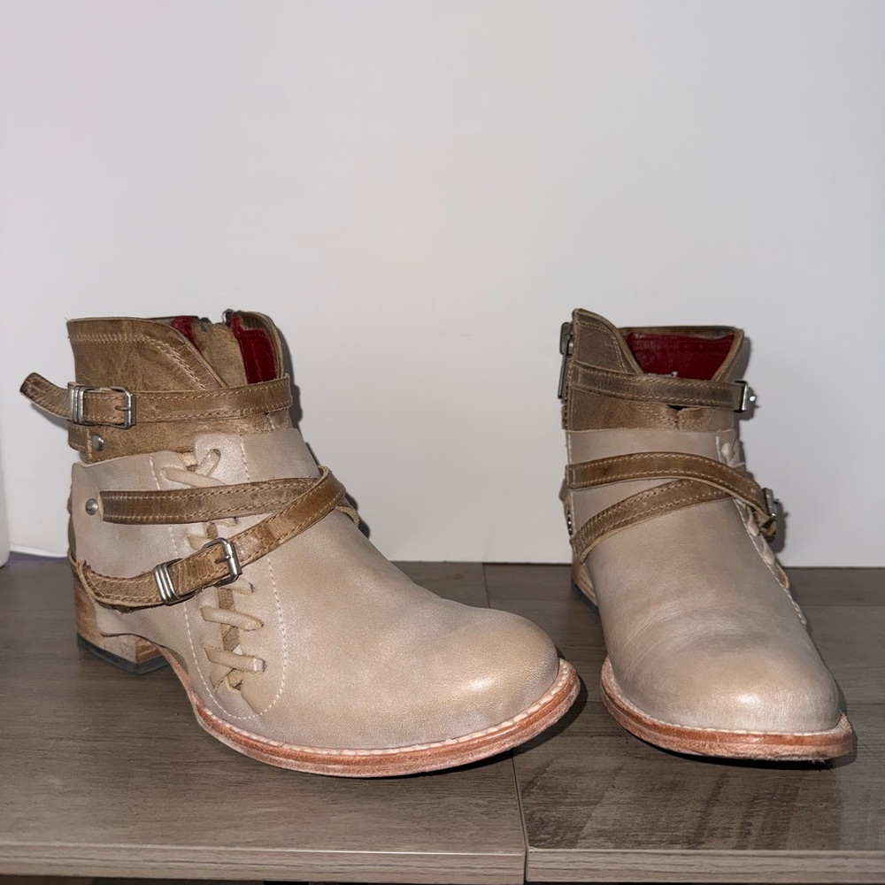 Freebird Belfast Ankle Boots size 7